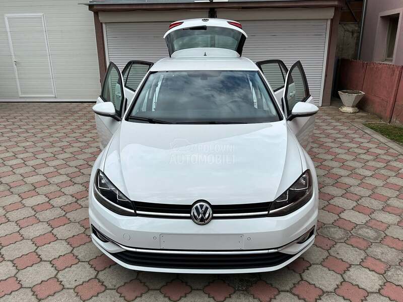 Volkswagen Golf 7 7.5 Comfortline