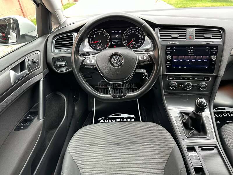 Volkswagen Golf 7 7.5 Comfortline