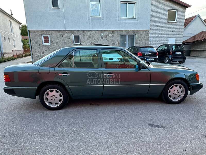 Mercedes Benz W124 E200