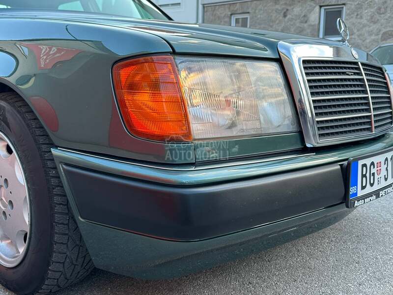 Mercedes Benz W124 E200