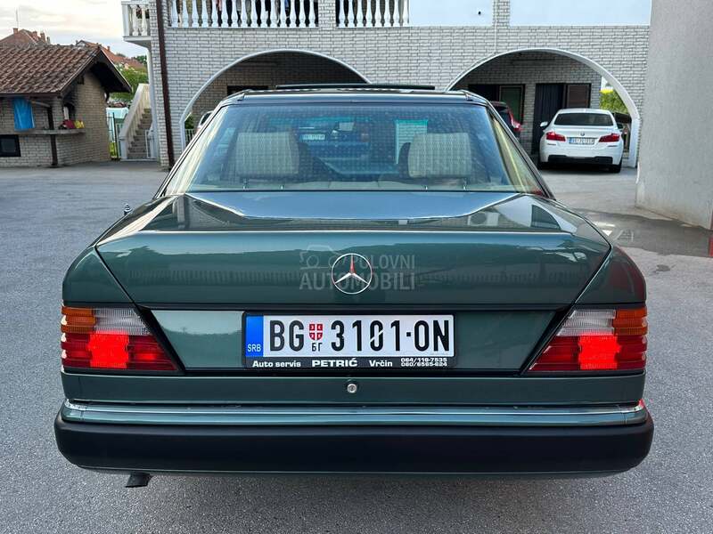 Mercedes Benz W124 E200