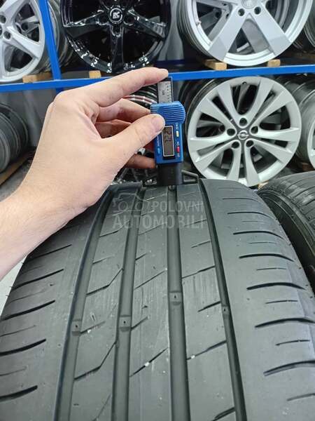 Nexen 215/50 R17 Letnja
