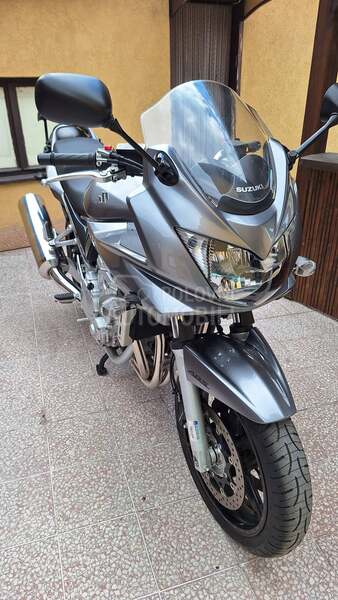 Suzuki GSF 650 SA