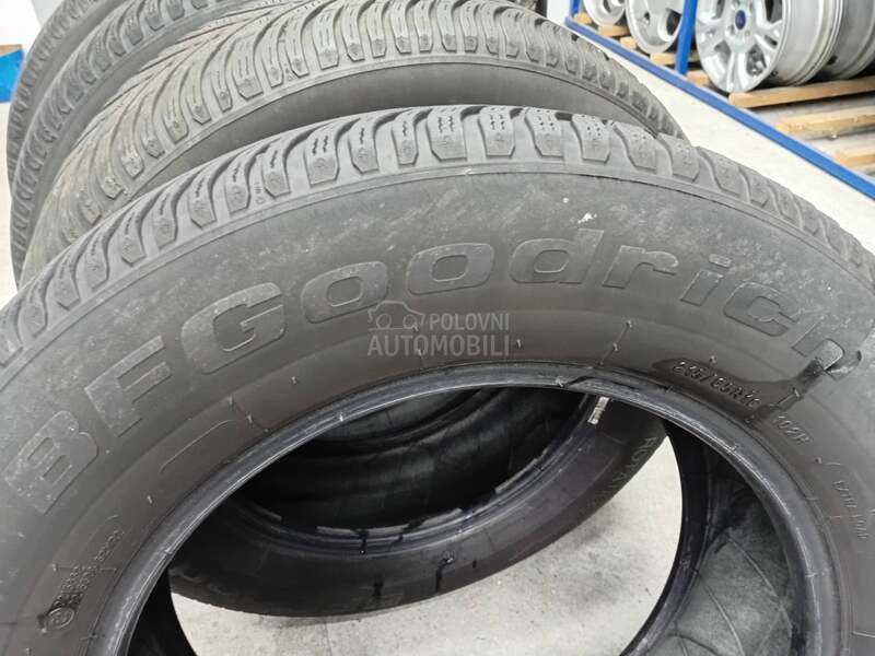 BFGoodrich 215/65 R16 Zimska
