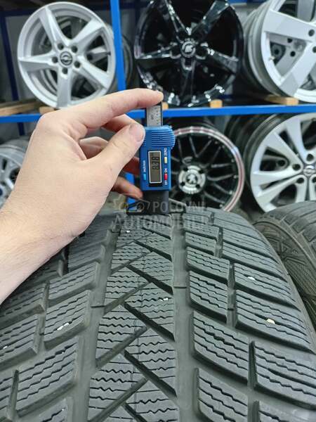 Vredestein 225/50 R17 Zimska
