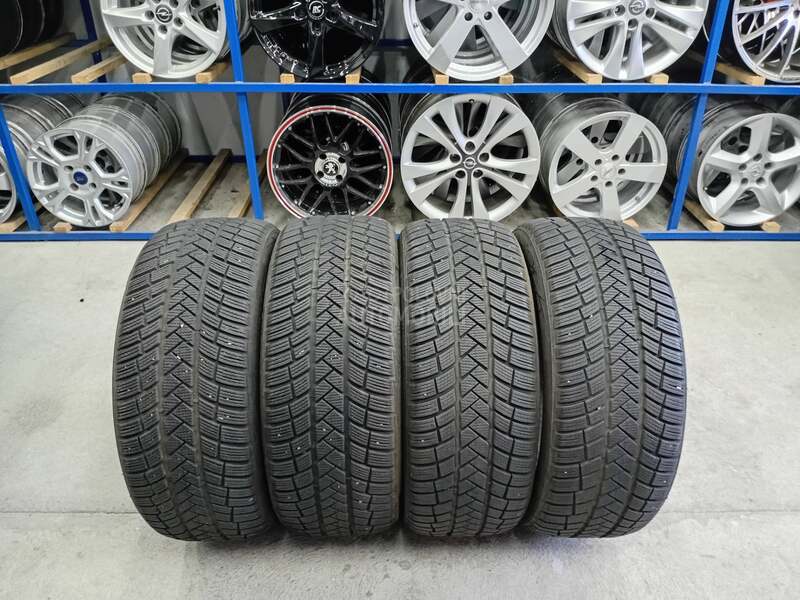 Vredestein 225/50 R17 Zimska