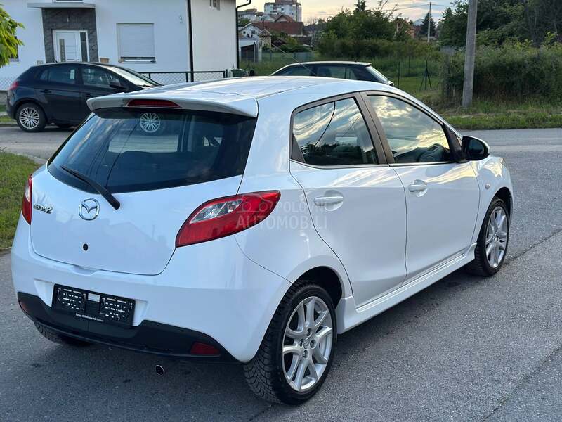 Mazda 2 1.5 GTA  PERLA  CH