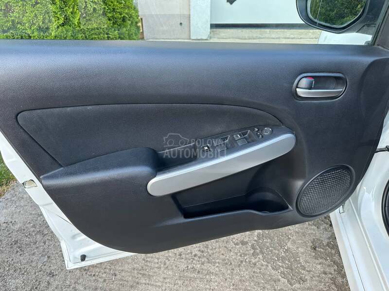 Mazda 2 1.5 GTA  PERLA  CH