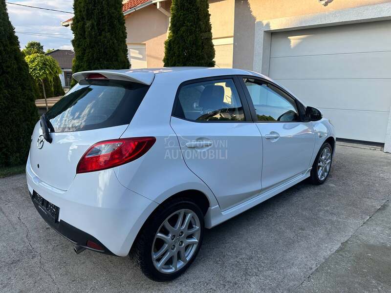 Mazda 2 1.5 GTA  PERLA  CH