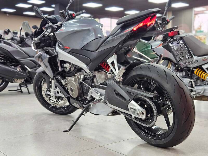 Aprilia Tuono 660