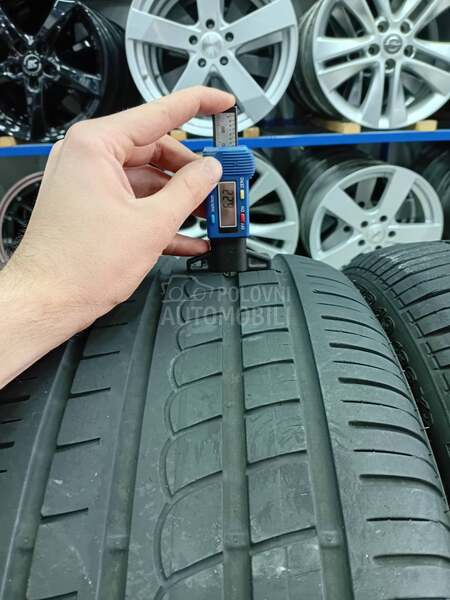 Pirelli 255/35 R19 Letnja