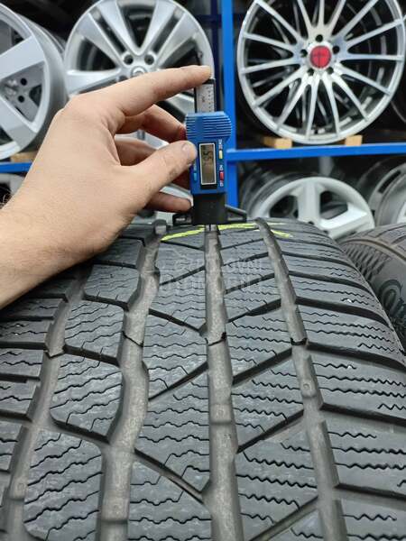 Continental 255/35 R20 Zimska