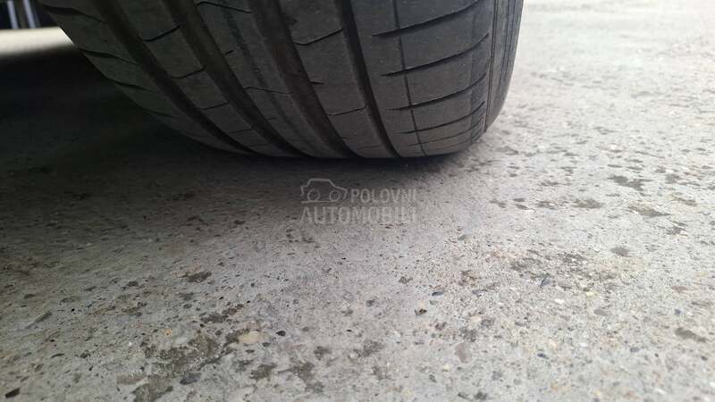 Pirelli 275/40 R19 Letnja