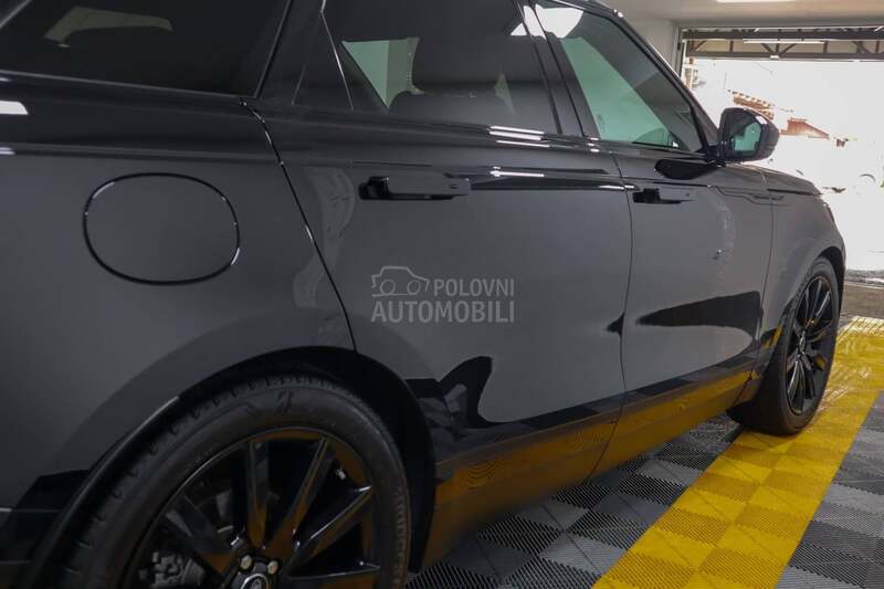 Land Rover Range Rover Velar D300 ALLBLACK VAZDUH