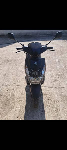 Peugeot kissby