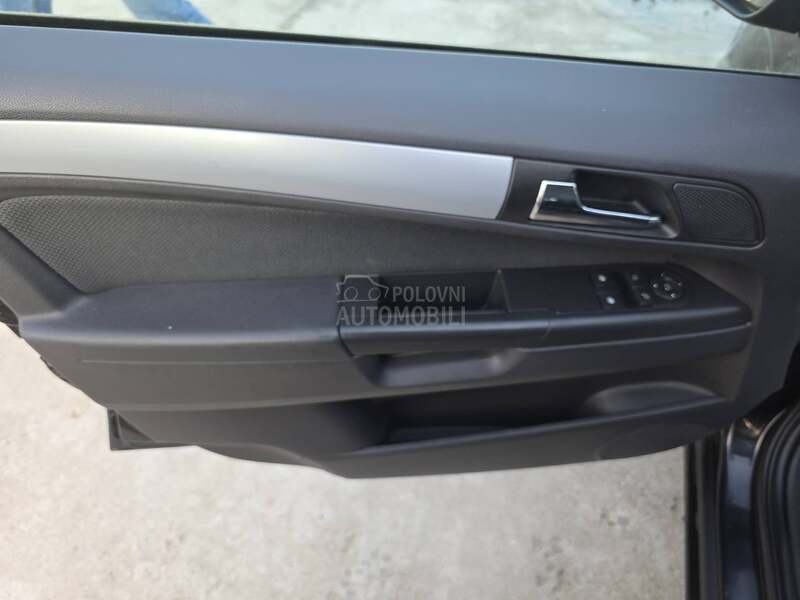 Opel Zafira 1.9 CDTI