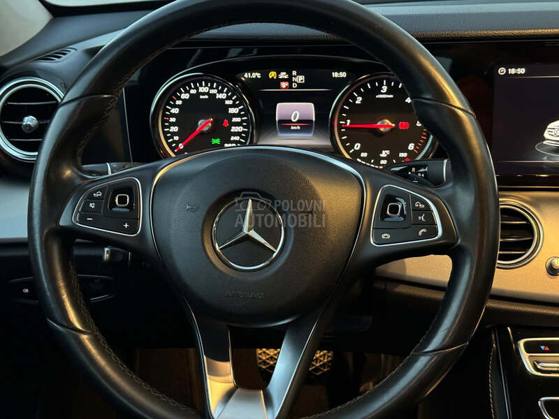 Mercedes Benz E 200 CDI KAMERA XENON