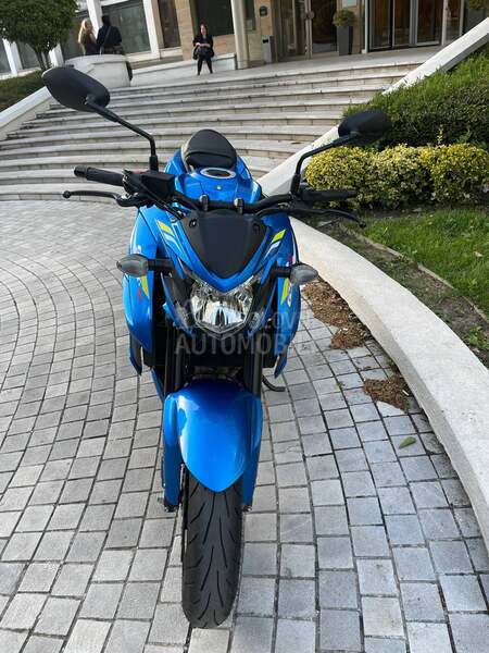 Suzuki GSXS 750  GSXS750