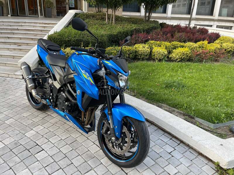 Suzuki GSXS 750  GSXS750