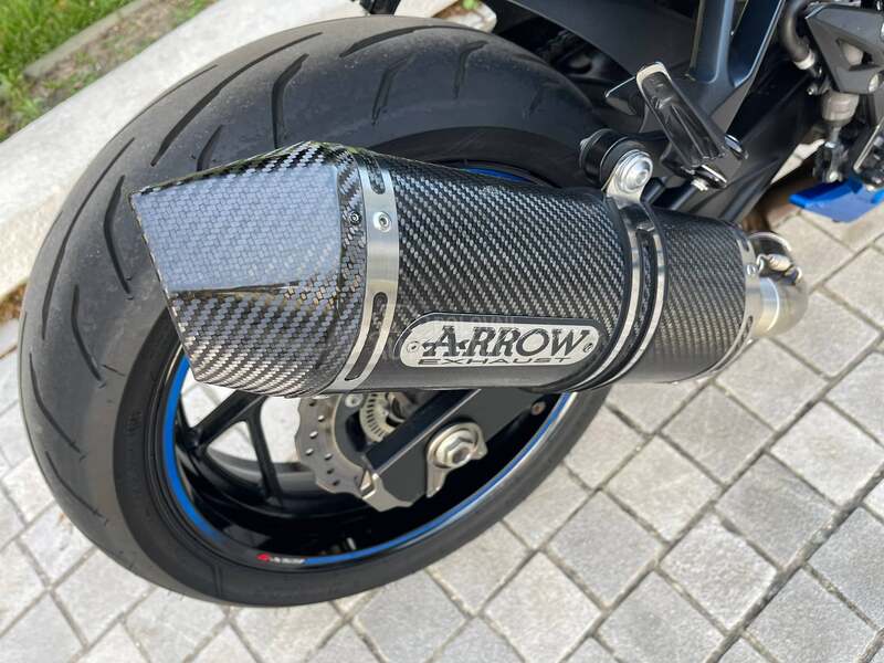Suzuki GSXS 750  GSXS750