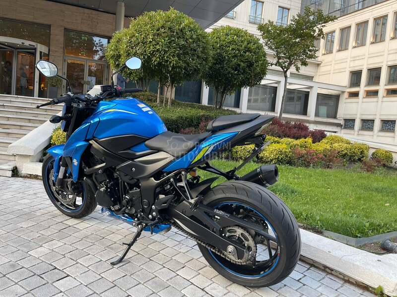 Suzuki GSXS 750  GSXS750