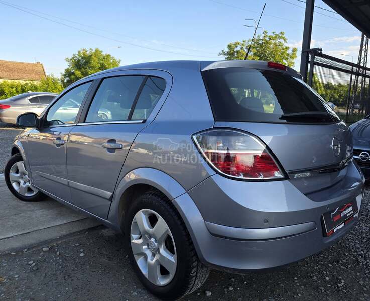Opel Astra H 1.3 CDTI N.A.V.I