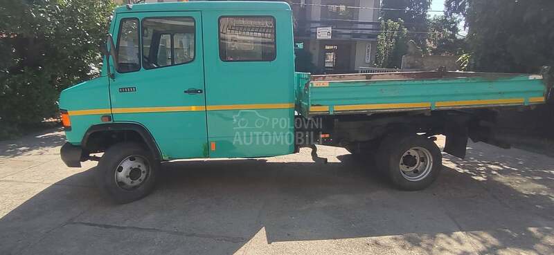 Mercedes Benz 811 Vario