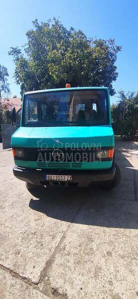 Mercedes Benz 811 Vario