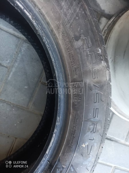 Dunlop 225/55 R17 Letnja