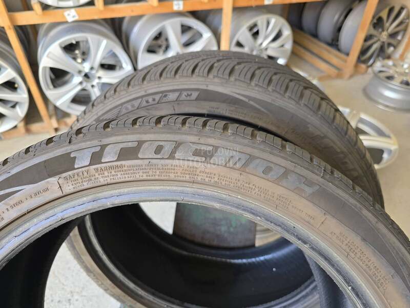 Tracmax 245/40 R19 Sve sezone