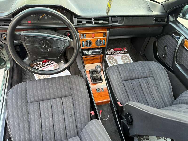 Mercedes Benz W124 t o p