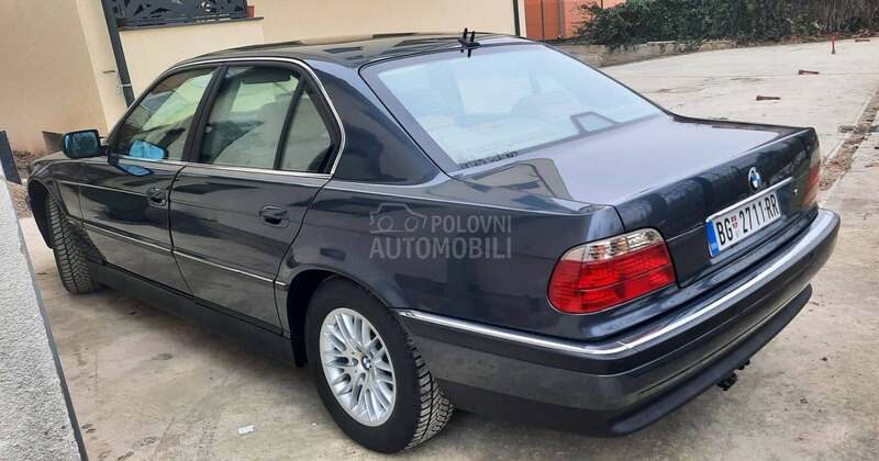 BMW 730 