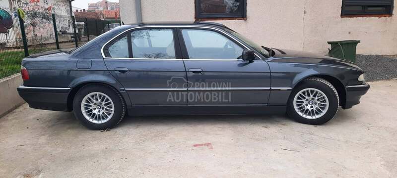 BMW 730 
