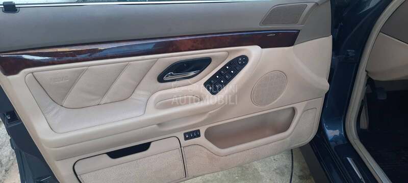 BMW 730 