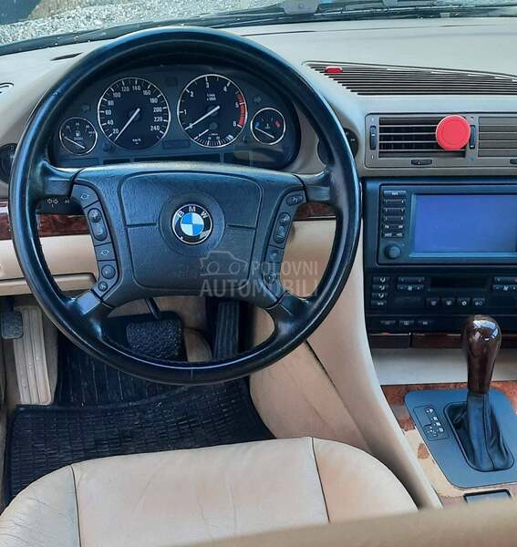 BMW 730 