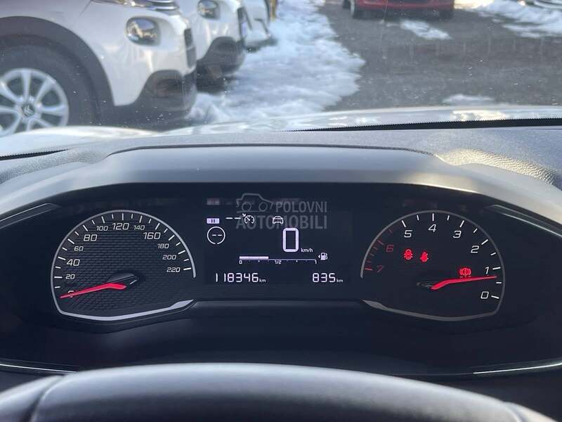 Peugeot 208 1.2 B