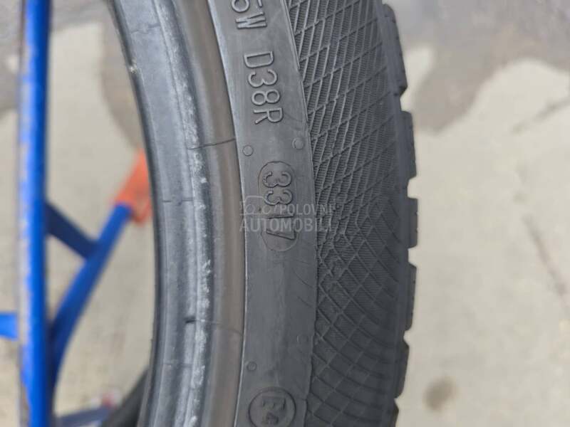 Continental 255/40 R19 Zimska