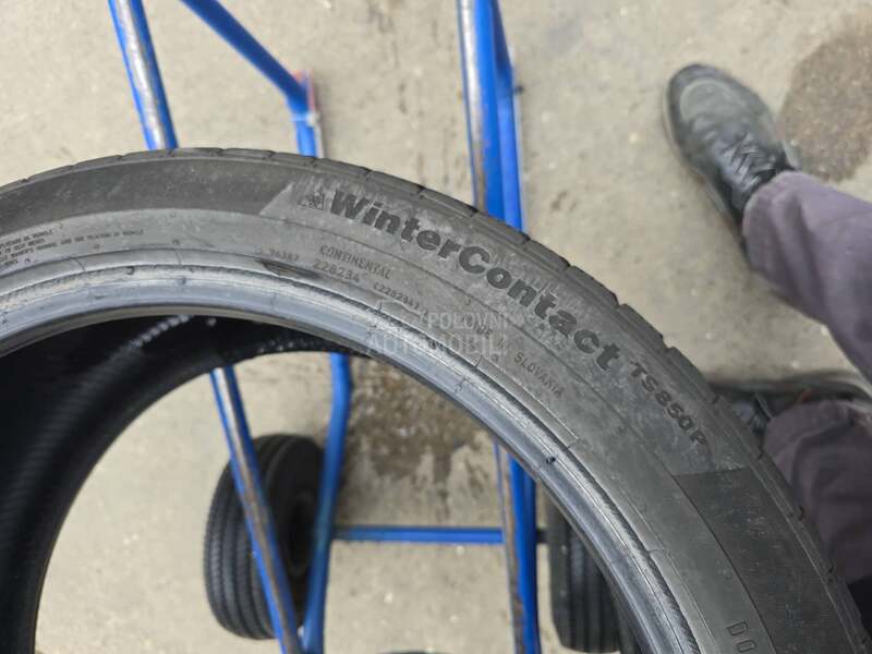 Continental 255/40 R19 Zimska