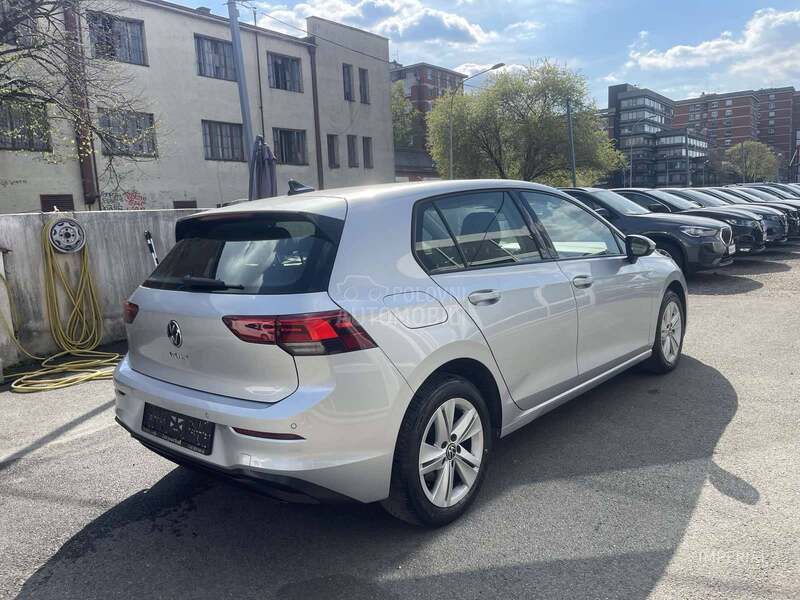 Volkswagen Golf 8 1.5 B Metan