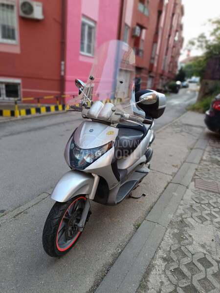 Piaggio Beverly 200 jedinstven