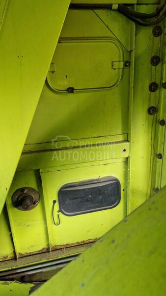 Claas dominator 38