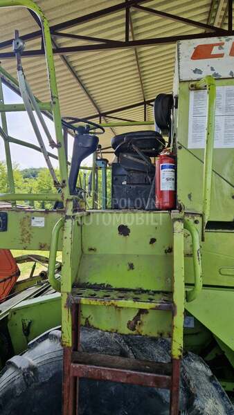 Claas dominator 38