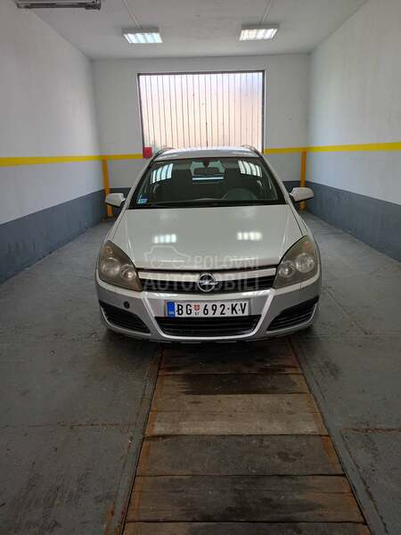 Opel Astra H 