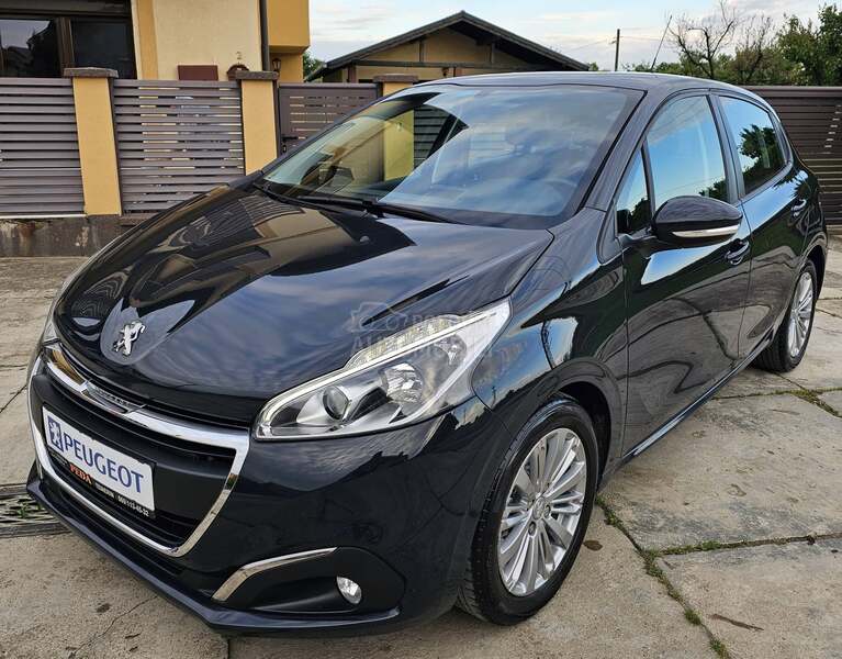 Peugeot 208 //TOOP STANjE