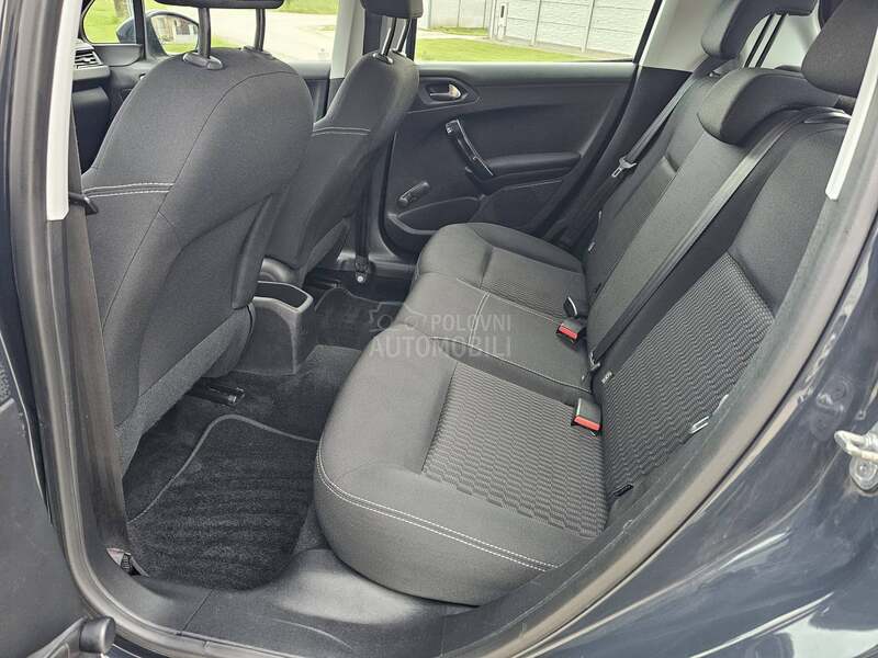 Peugeot 208 //TOOP STANjE