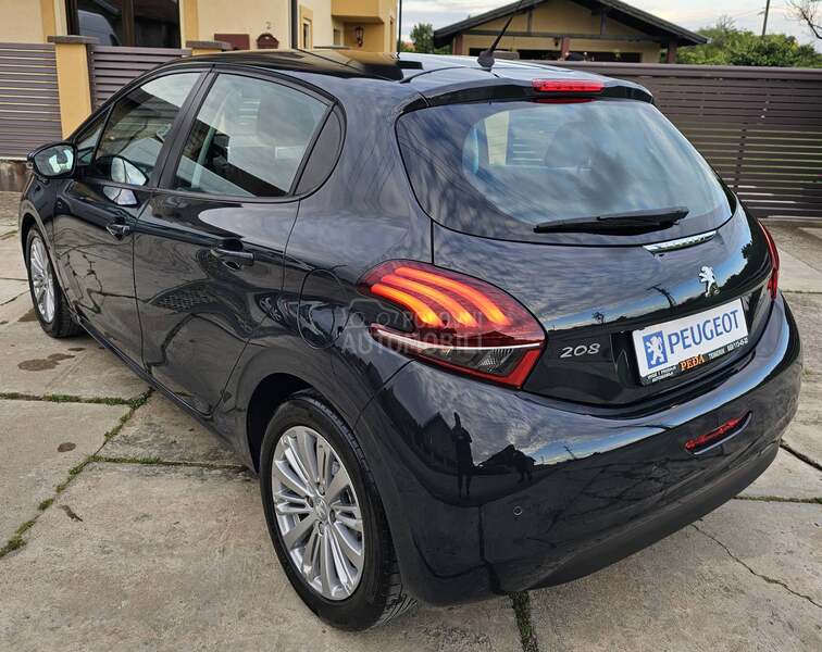 Peugeot 208 //TOOP STANjE