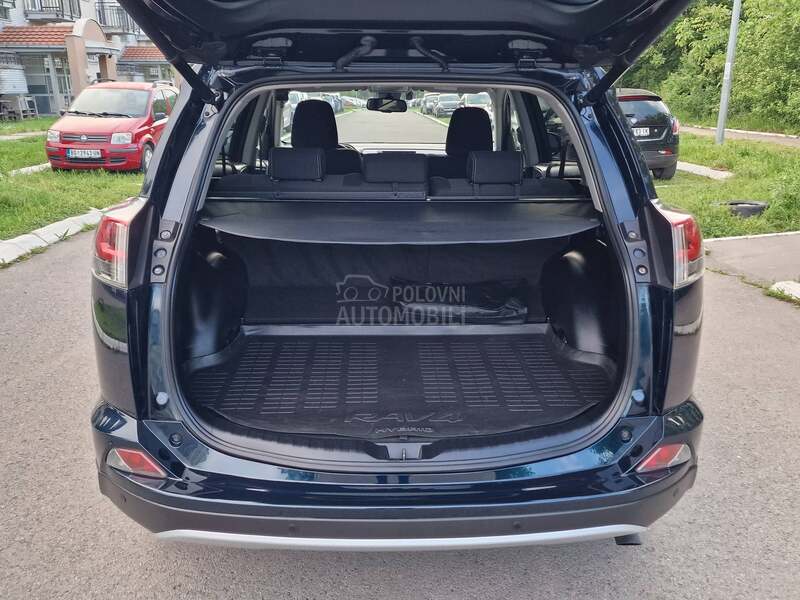Toyota RAV 4 2.5HYBRID/4WD