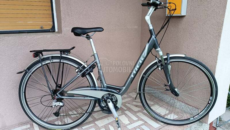 Trek Navigator Deore 3x8