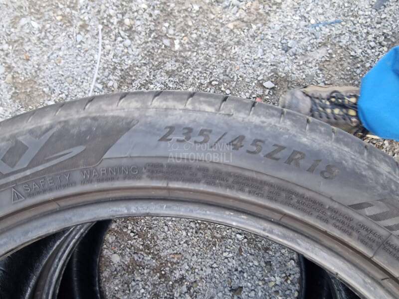 Ostalo 235/45 R18 Letnja