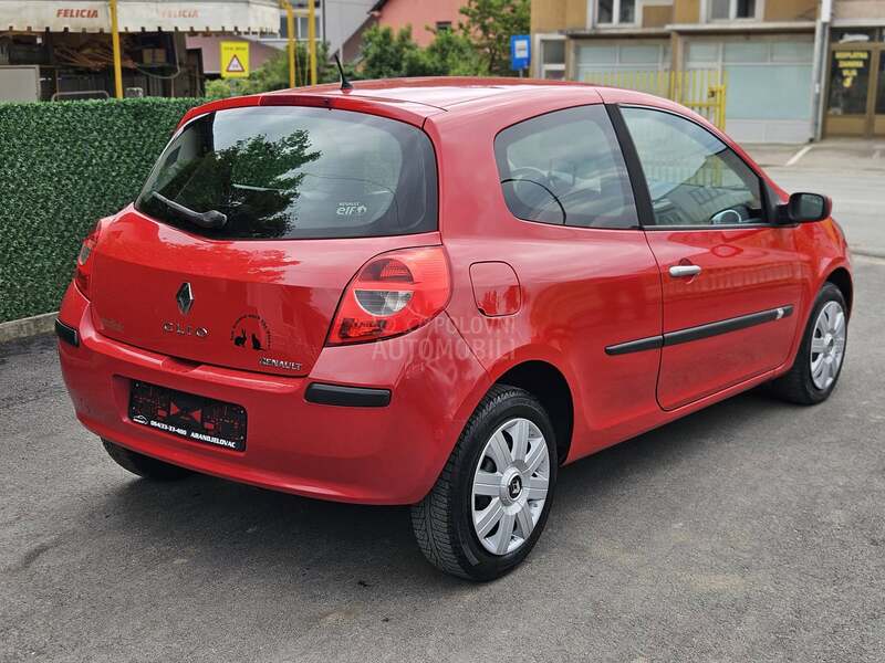 Renault Clio 1.2B /T.O.P/